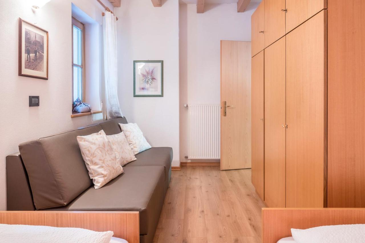 Lotschenhof Apt Tulpe Trodena Exteriör bild